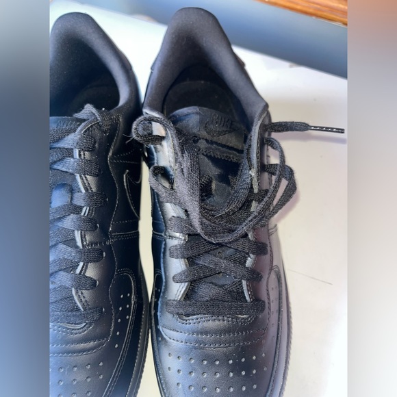 Men’s Nike Legend - Picture 3 of 9